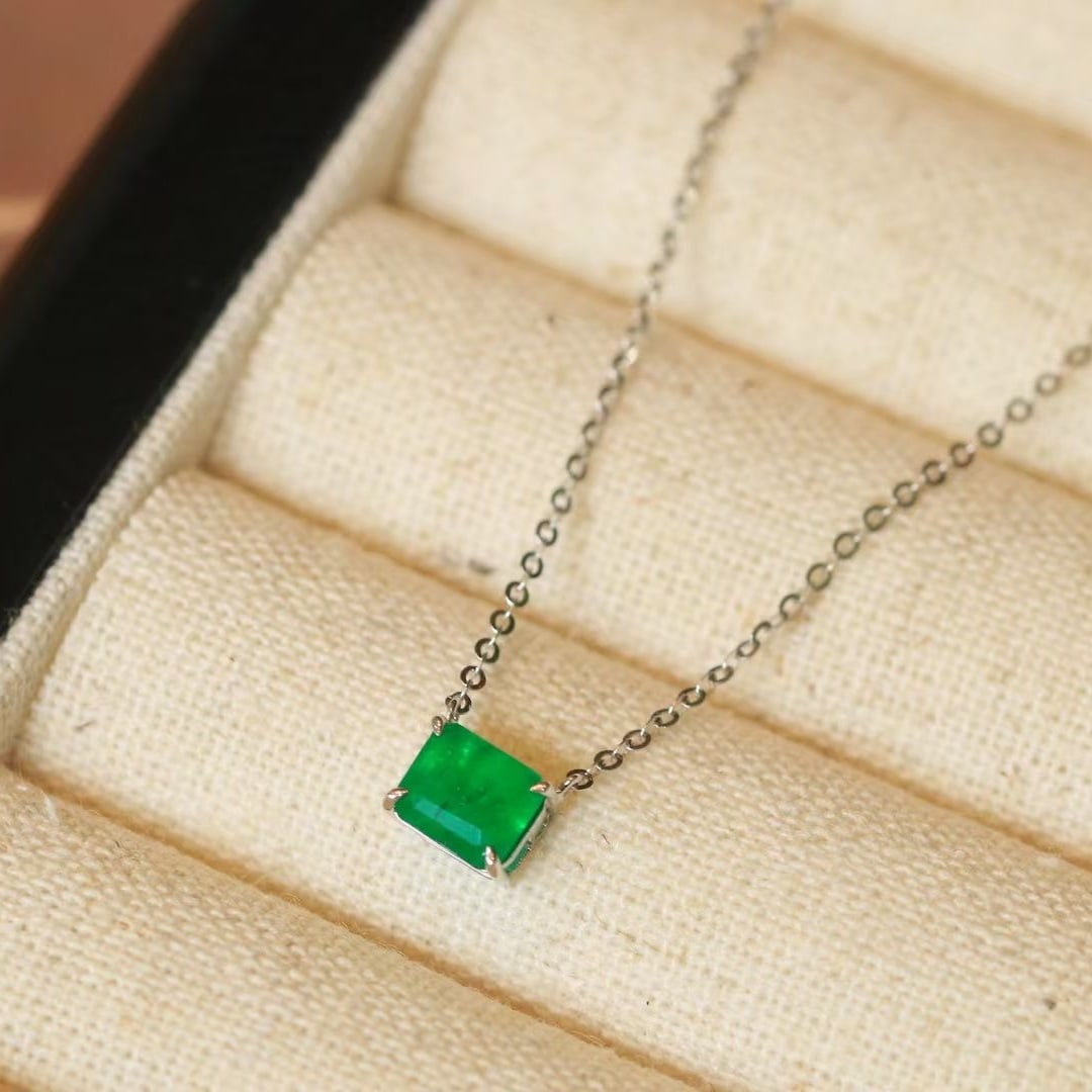14k Gold 0.92 Ct Natural Emerald Necklace - 5