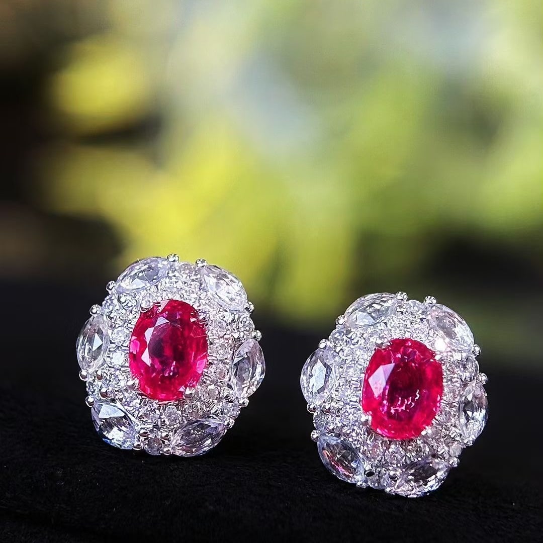 14k Gold 0.5 Ct Natural Ruby & Diamond & Sapphire Earrings: Ref:230995207 // gold content:14k gold // main gemstone:ruby // shape:oval // carat weight:0. 5ct // color:red // treatment:natural // // adjacent gemstone 2 : diamond // shape:round // clarity