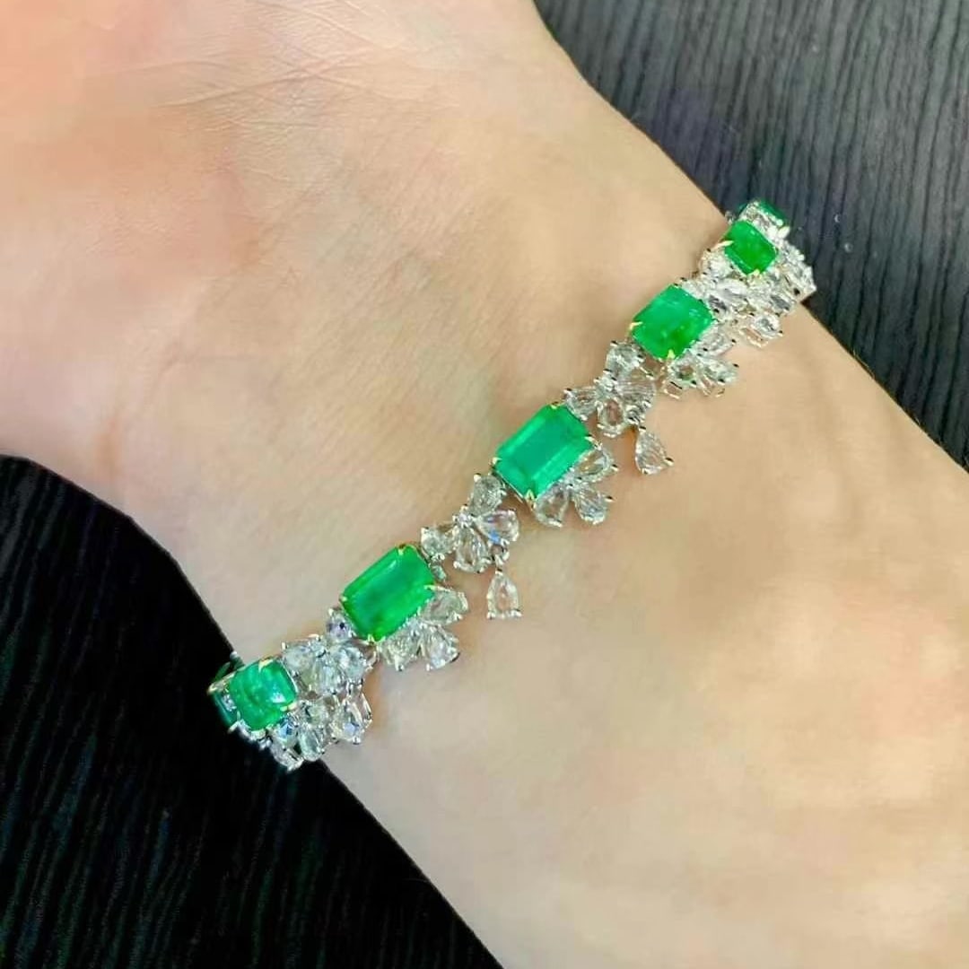 14k Gold 8.5 Ct Natural Emerald & Sapphire Bracelet - 6