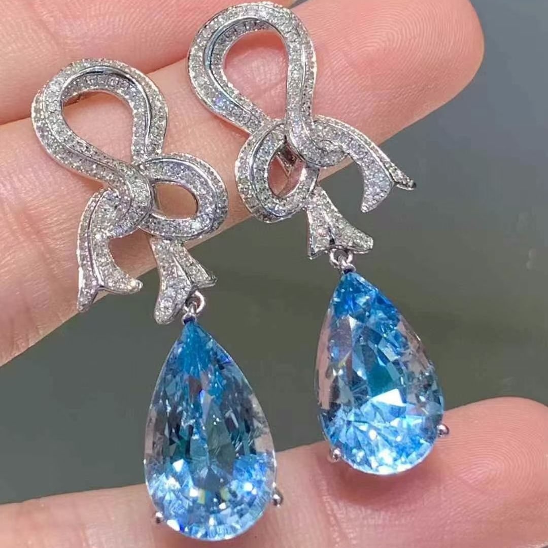 14k Gold 11.65 Ct Natural Aquamarine & Diamond Earrings - 3