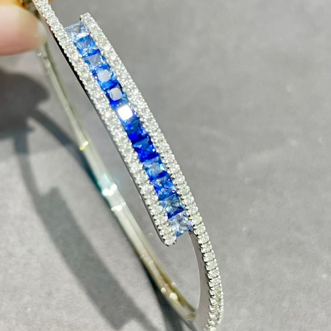 14k Gold 2.25 Ctw Natural Sapphire & Diamond Bangle - 4