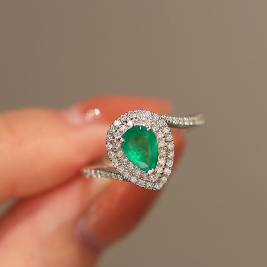 14k Gold 0.91 Ctw Natural Emerald & Diamond Ring - 3