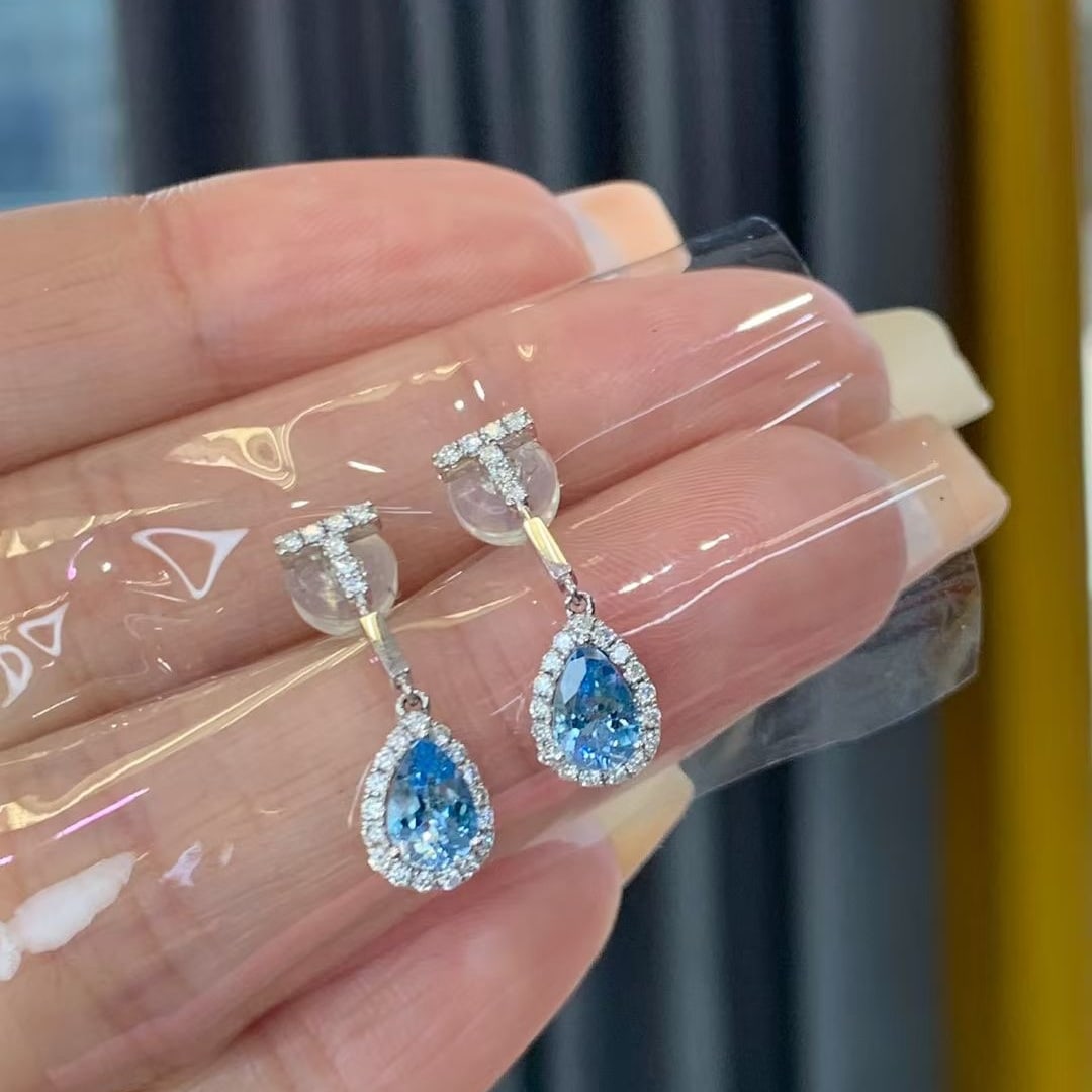 14k Gold 0.67 Ct Natural Aquamarine & Diamond Earrings - 2