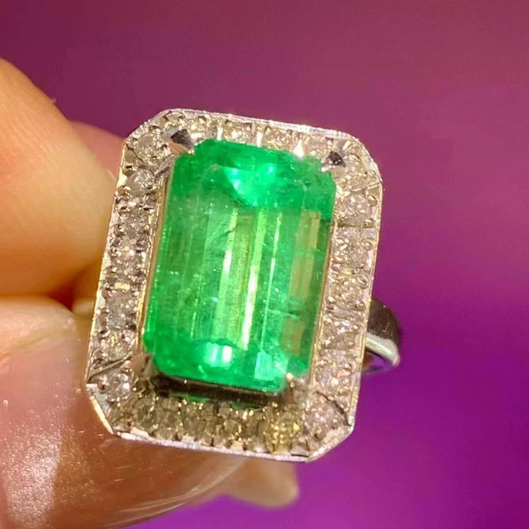 14k Gold 4.15 Ctw Natural Emerald & Diamond Ring - 2