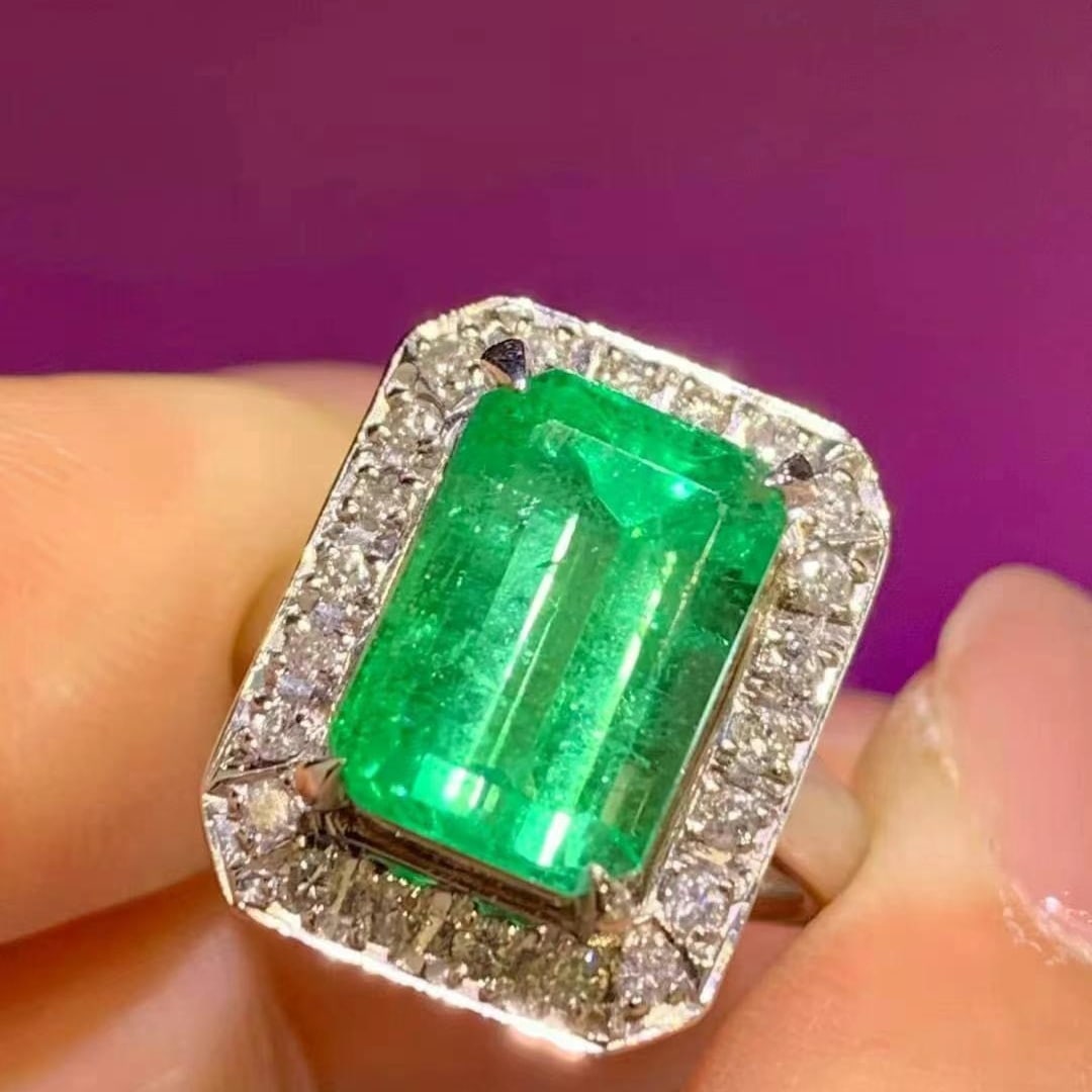 14k Gold 4.15 Ctw Natural Emerald & Diamond Ring - 3