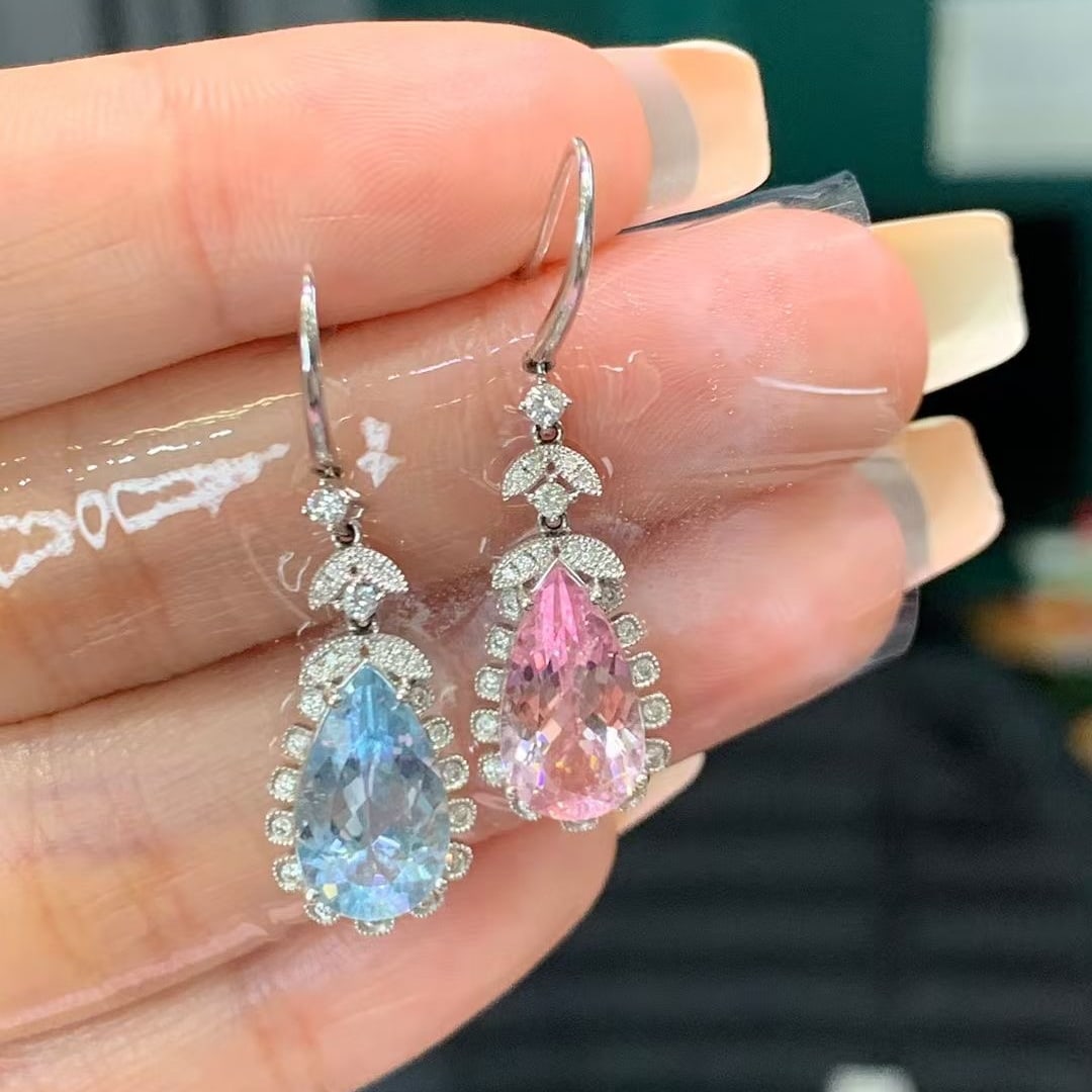 14k Gold 4.71 Ct Natural Aquamarine & Morganite & Diamond Earrings: Ref:230995236 // gold content:14k gold // main gemstone:aquamarine & morganite // shape:pear // carat weight:4. 71ct // color:blue & pink // treatment:natural // // adjacent gemstone 2 : diamond //