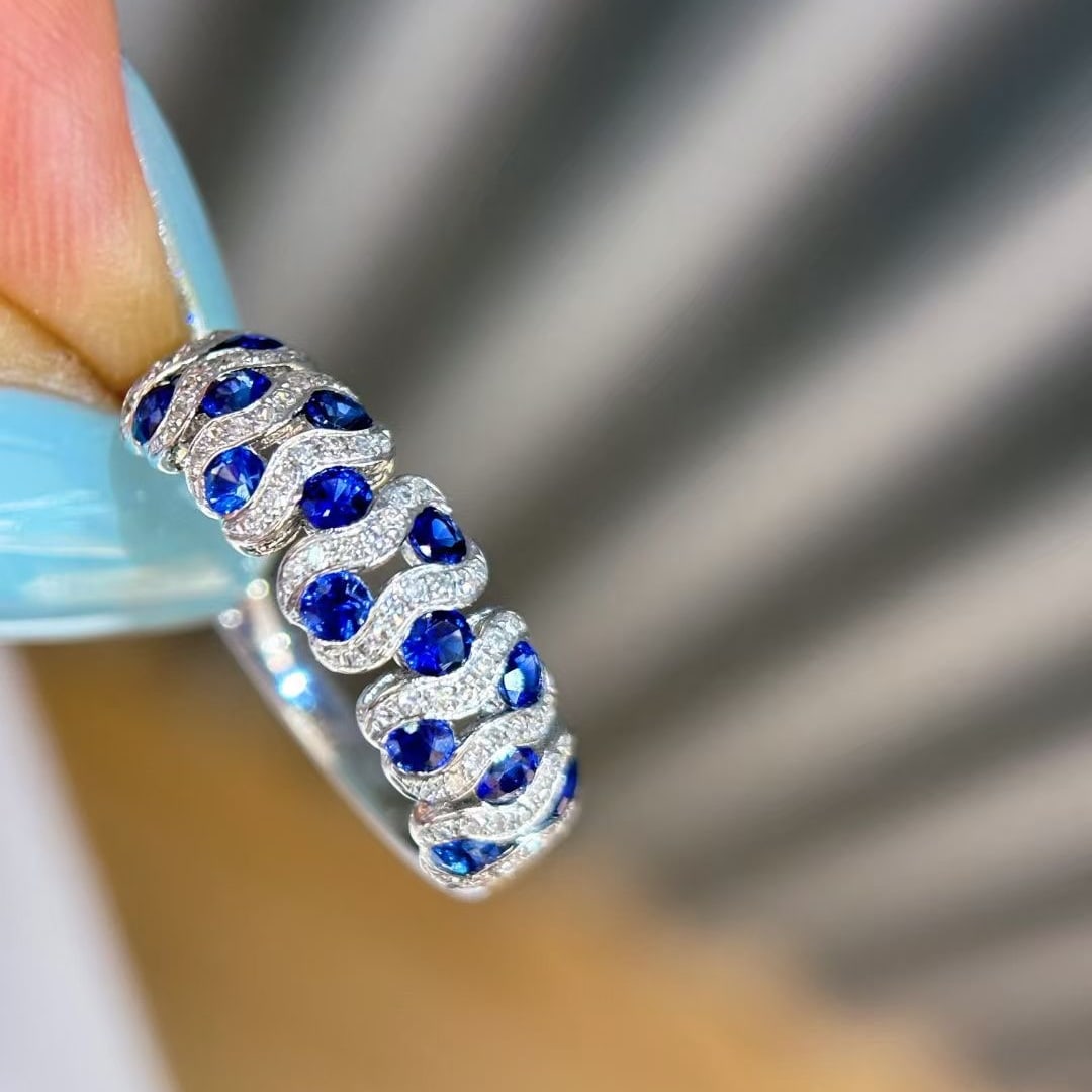 14k Gold 0.8 Ct Natural Sapphire & Diamond Ring: Ref:230995238 // gold content:14k gold // ring size:7. 25us // // main gemstone:sapphire // shape:round // carat weight:0. 8ct // color:blue // treatment:natural // cut grade:g // // adjacent