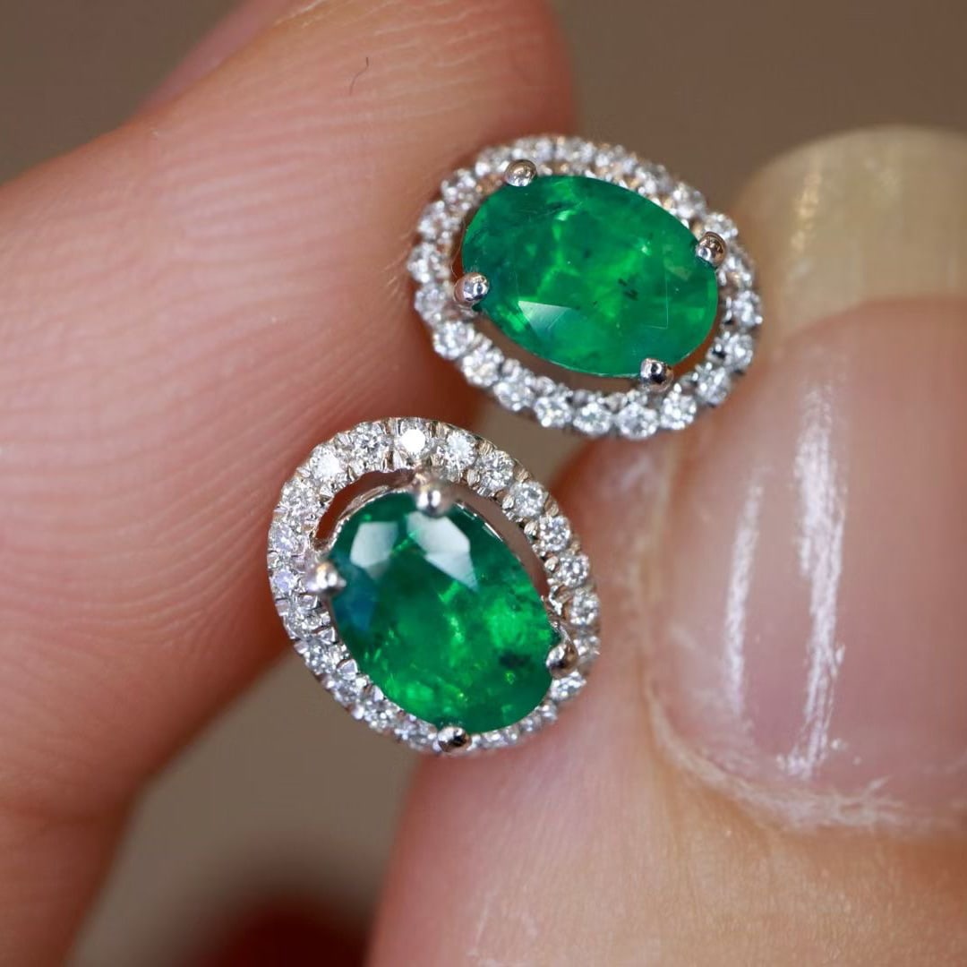 14k Gold 1.03 Ctw Natural Emerald & Diamond Earrings - 2