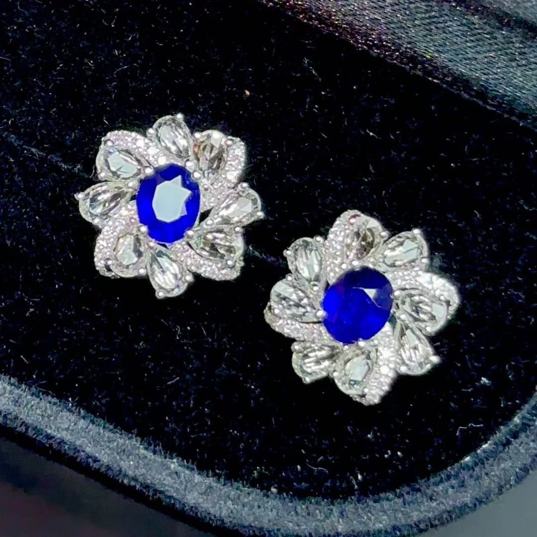 14k Gold 0.8 Ct Natural Sapphire & Diamond & Sapphire Earrings - 4