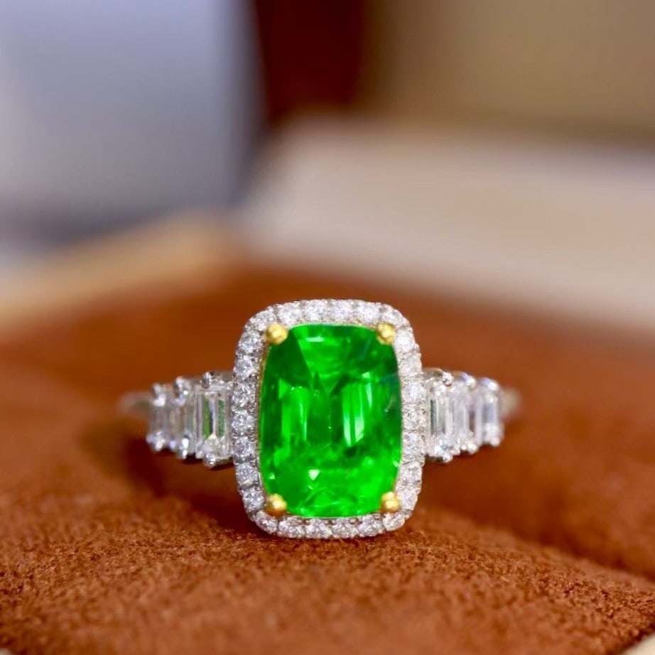 14k Gold 2.05 Ctw Natural Tsavorite & Diamond Ring: Ref:230995245 // gold content:14k gold // ring size:7. 25us // // main gemstone:tsavorite // shape:cushion // carat weight:1. 68ct // color:green // treatment:natural // // adjacent gemstone 2 :