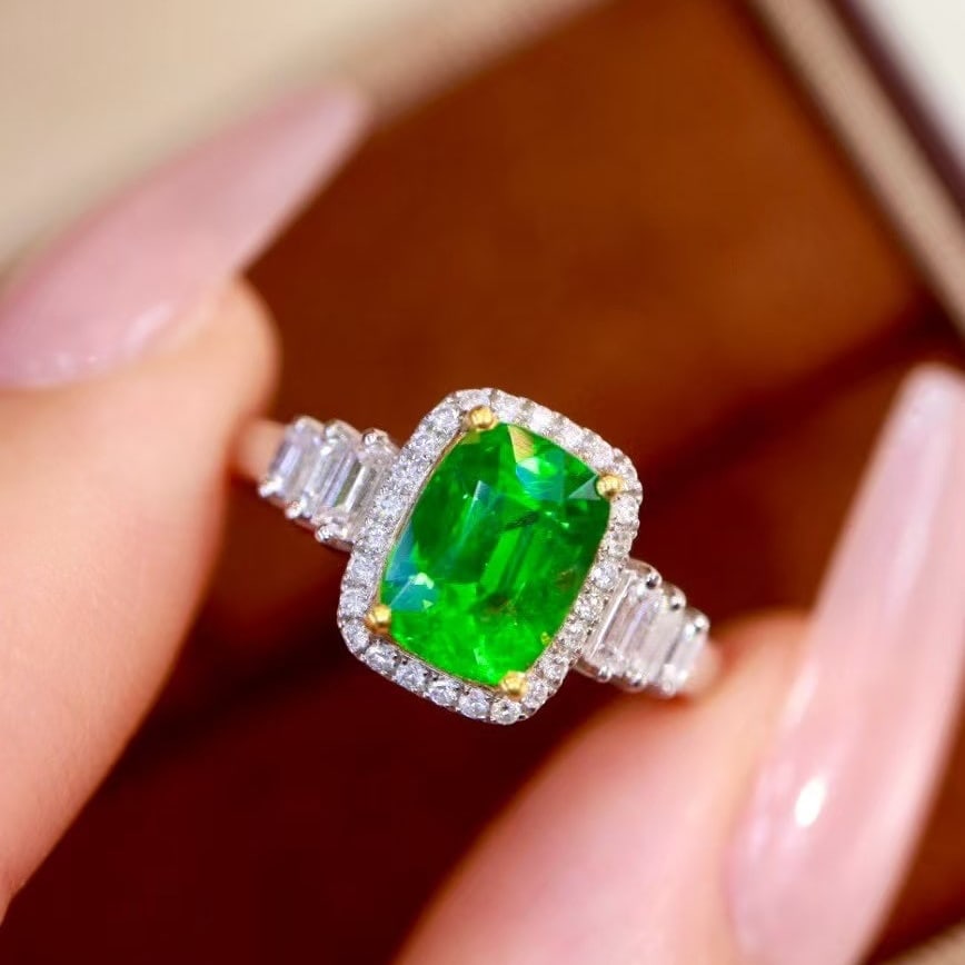14k Gold 2.05 Ctw Natural Tsavorite & Diamond Ring - 2