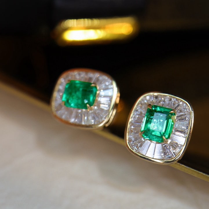 14k Gold 1.45 Ctw Vivid Green Natural Emerald & Diamond Earrings - 6