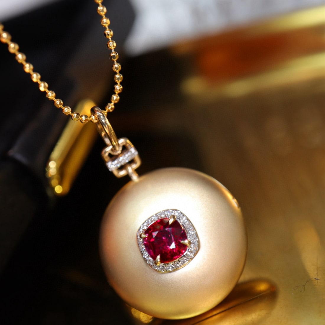 14k Gold 0.69 Ct Natural Ruby & Diamond Pendant( Without Chain ): Ref:230996008 // gold content:14k gold // main gemstone:ruby // shape:cushion // carat weight:0. 69ct // color:pigeonblood red // treatment:natural // // adjacent gemstone 2 : diamond // shape:round