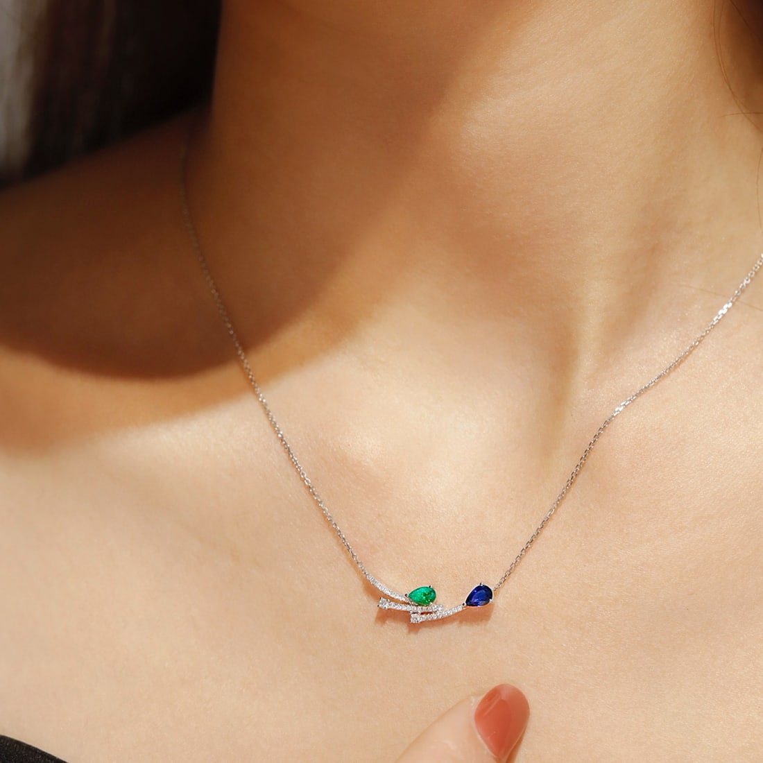 14k Gold 0.52 Ctw Natural Sapphire & Emerald & Toi Et Moi Necklace - 2