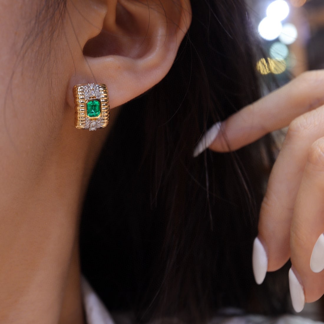 14k Gold 1.09 Ctw Vivid Green Natural Emerald & Diamond Earrings - 2