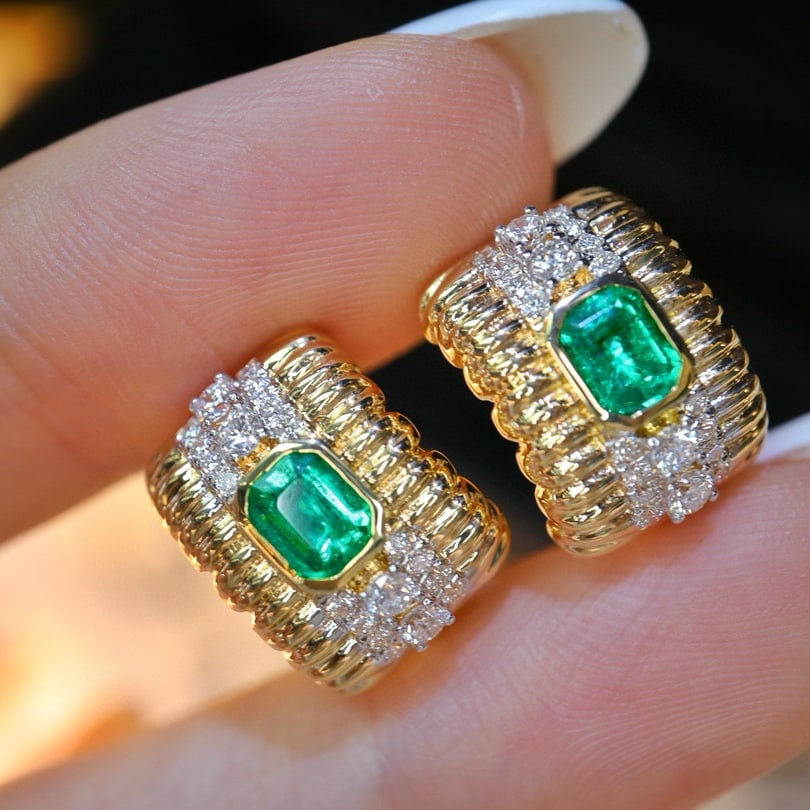 14k Gold 1.09 Ctw Vivid Green Natural Emerald & Diamond Earrings - 3
