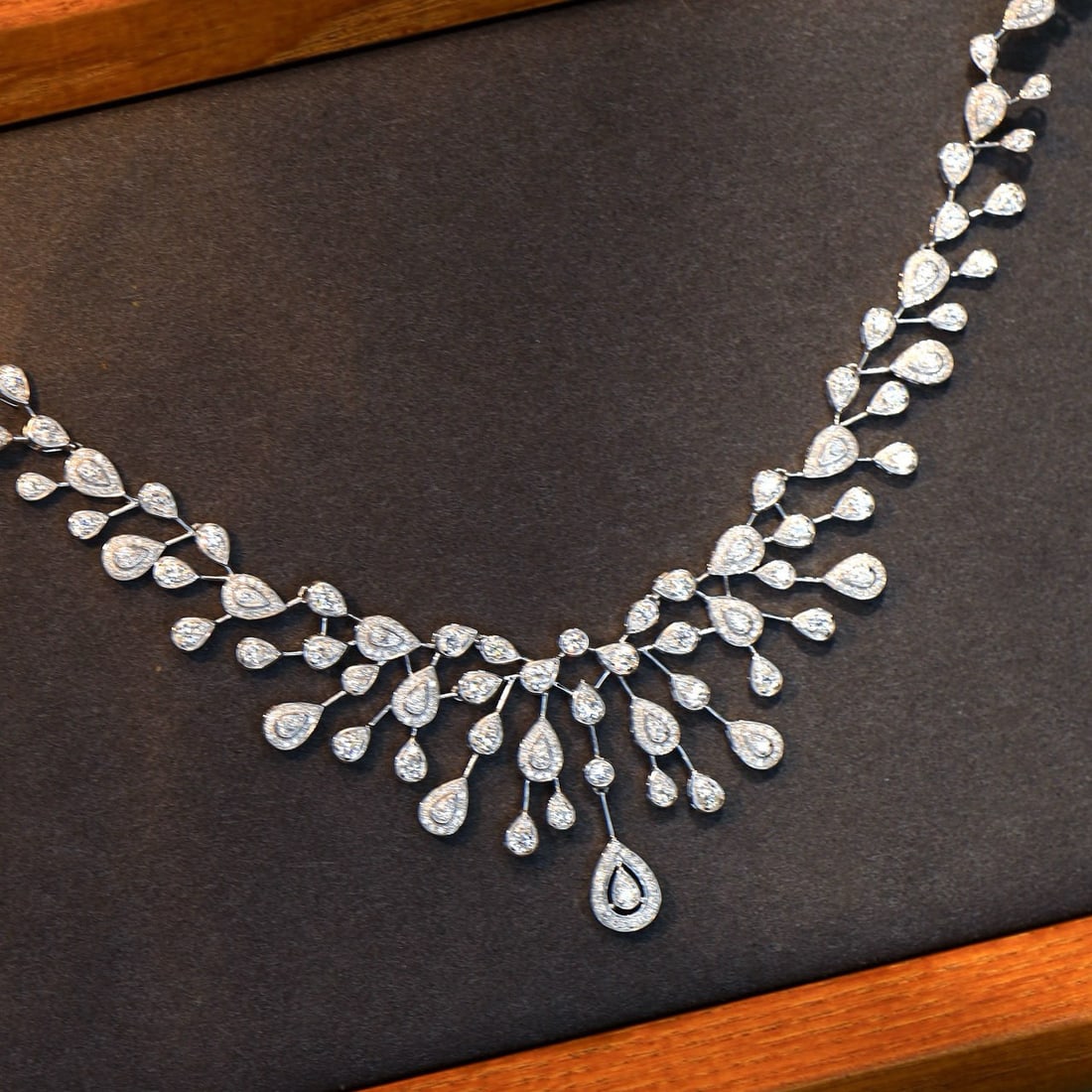 14k Gold 6.8 Ct Natural H Diamond Necklace - 8