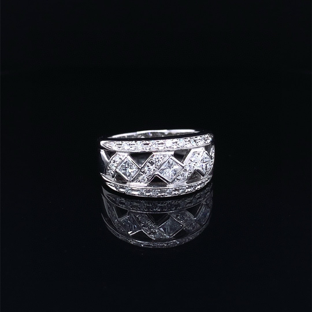 14k Gold 0.71 Ct Natural H Diamond Ring - 2