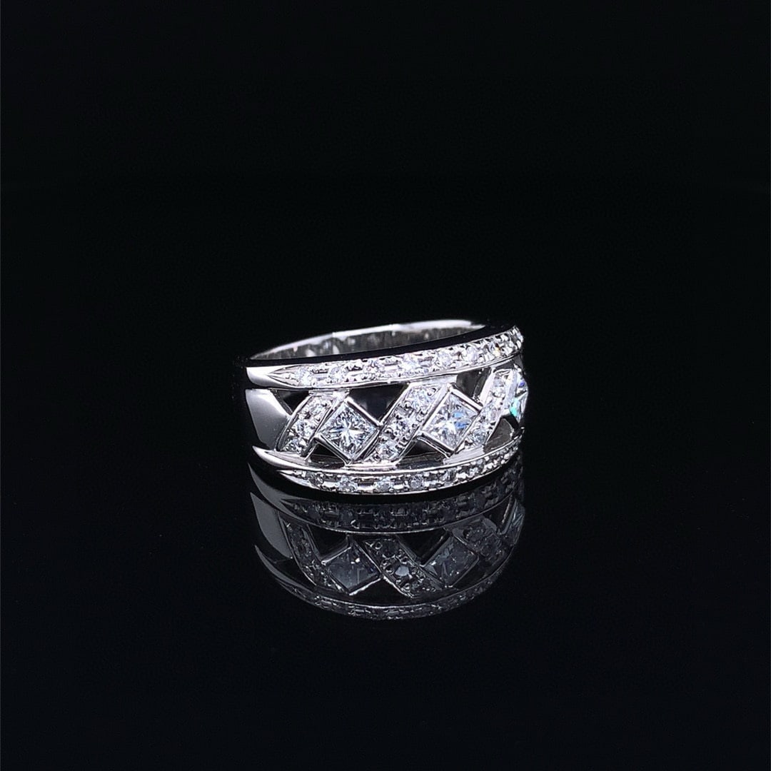 14k Gold 0.71 Ct Natural H Diamond Ring - 4