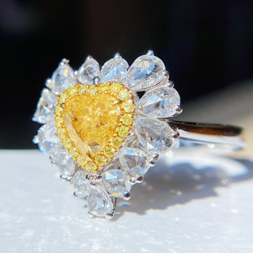 14k Gold 1.92 Ctw Natural Yellow Diamond & Diamond Ring - 3