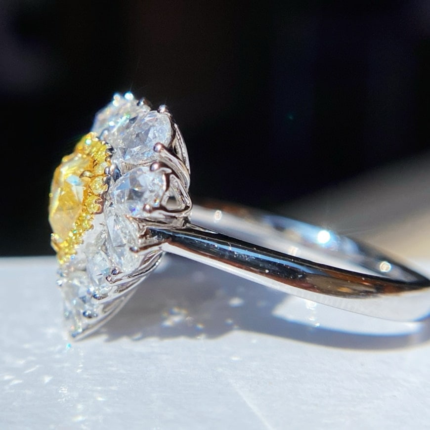 14k Gold 1.92 Ctw Natural Yellow Diamond & Diamond Ring - 4