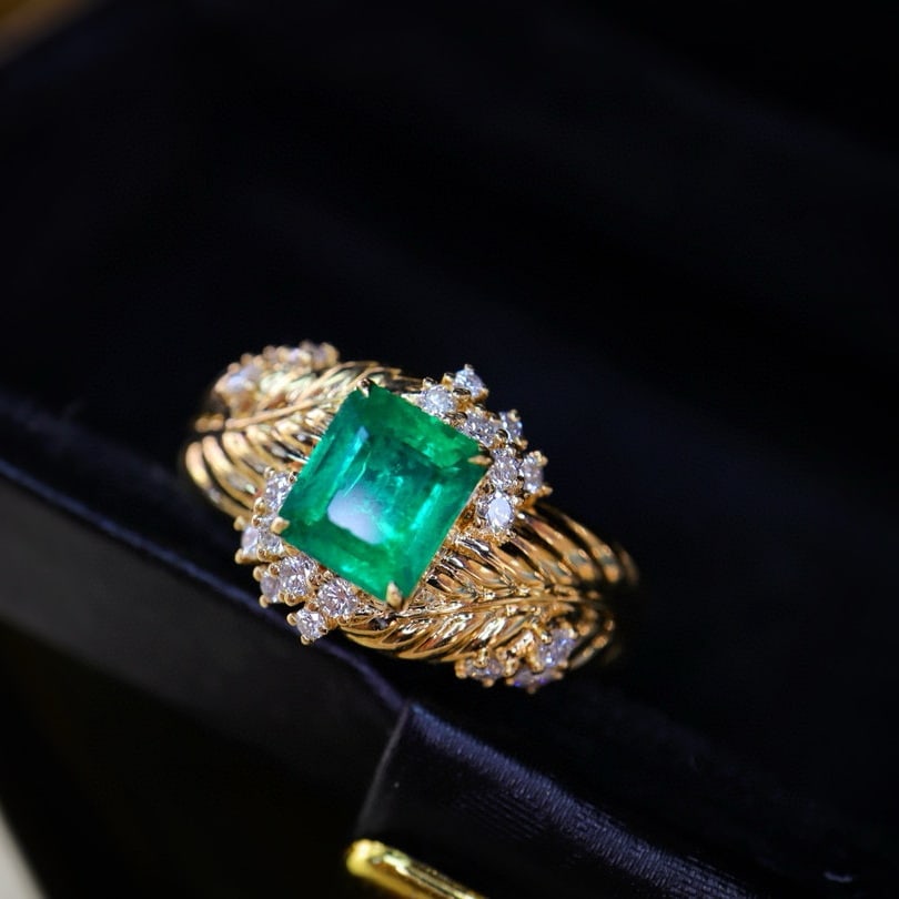 14k Gold 1.21 Ctw Vivid Green Natural Emerald & Diamond Ring - 4