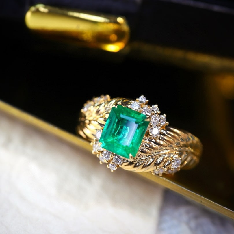 14k Gold 1.21 Ctw Vivid Green Natural Emerald & Diamond Ring - 5