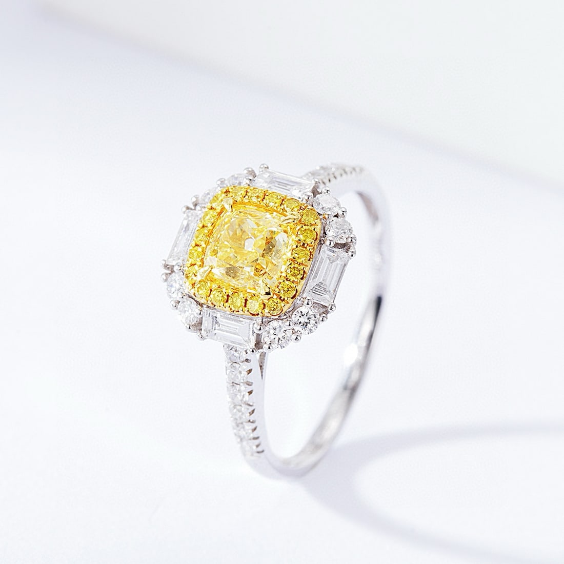 Gia Certified 14k Gold 1.58 Ctw Natural Yellow Diamond & Diamond Ring - 2