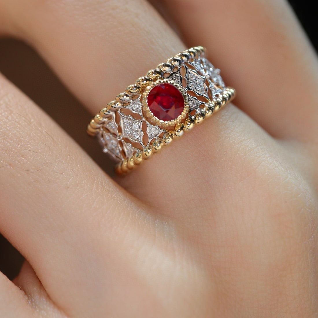 14k Gold 0.86 Ctw Natural Ruby & Diamond Ring - 6