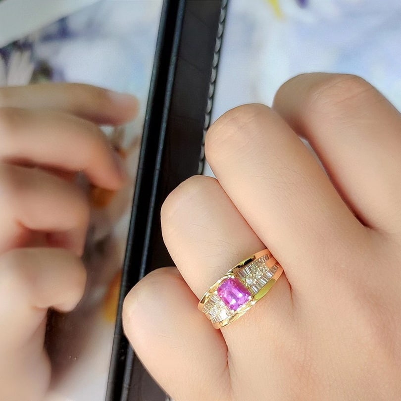 14k Gold 1.67 Ctw Natural Padparadscha Sapphire & Diamond Ring - 3