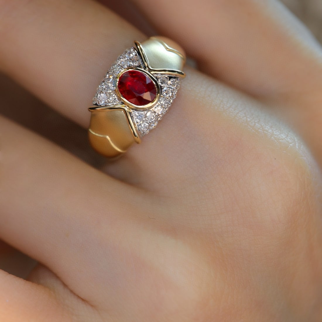 14k Gold 0.99 Ctw Natural Ruby & Diamond Ring - 3