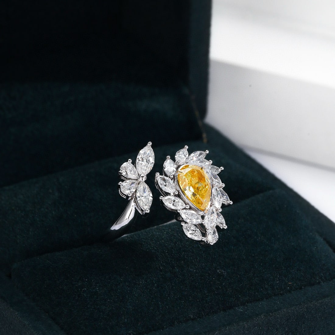 Gia Certified 14k Gold 2.49 Ctw Natural Yellow Diamond & Diamond Ring: Ref:230996080 // gold content:14k gold // ring size:7. 25us // // main gemstone:yellow diamond // certified:gia // shape:pear // carat weight:1. 00ct // clarity grade:vs2 // color:yellow //