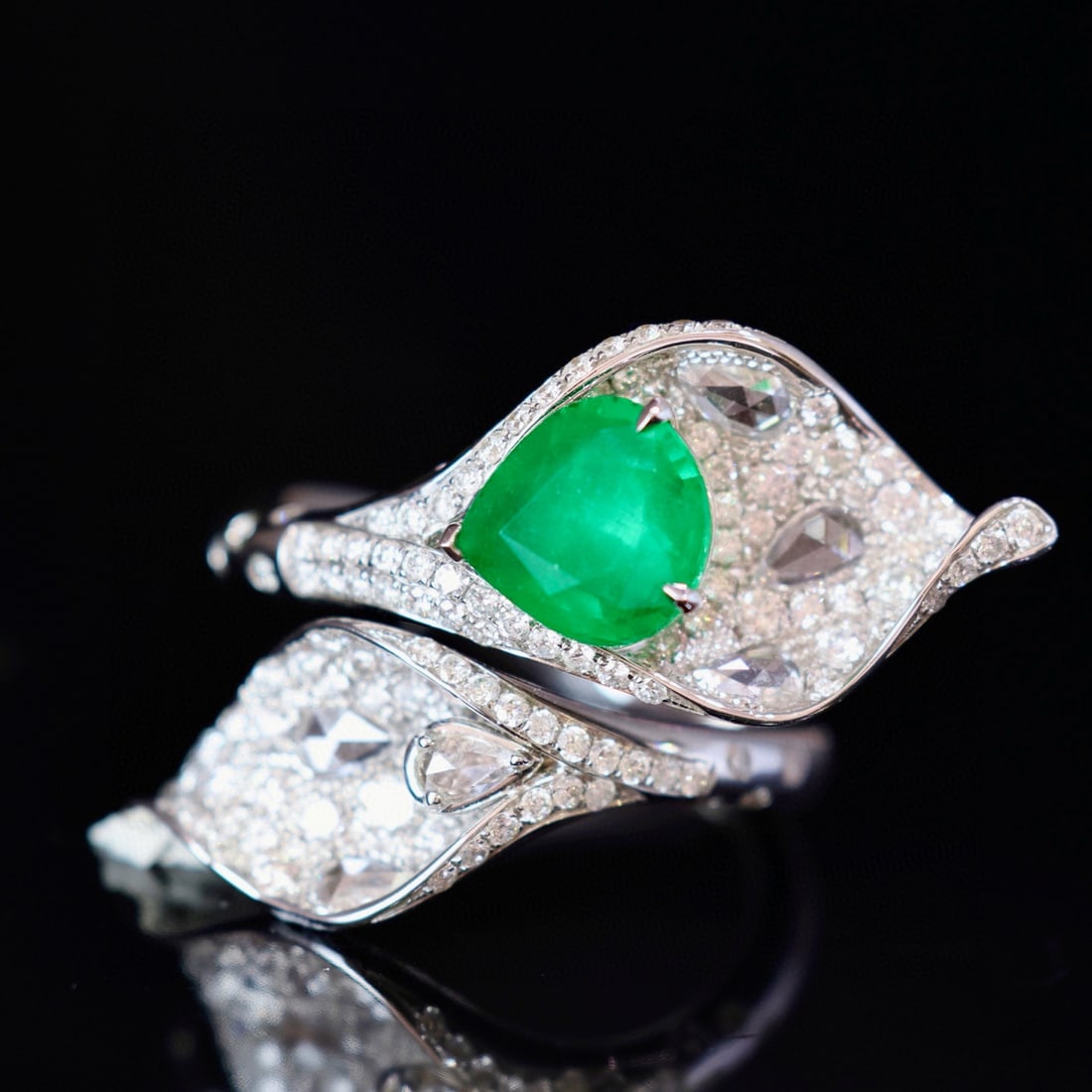 14k Gold 2.96 Ctw Vivid Green Natural Emerald & Diamond Ring - 2