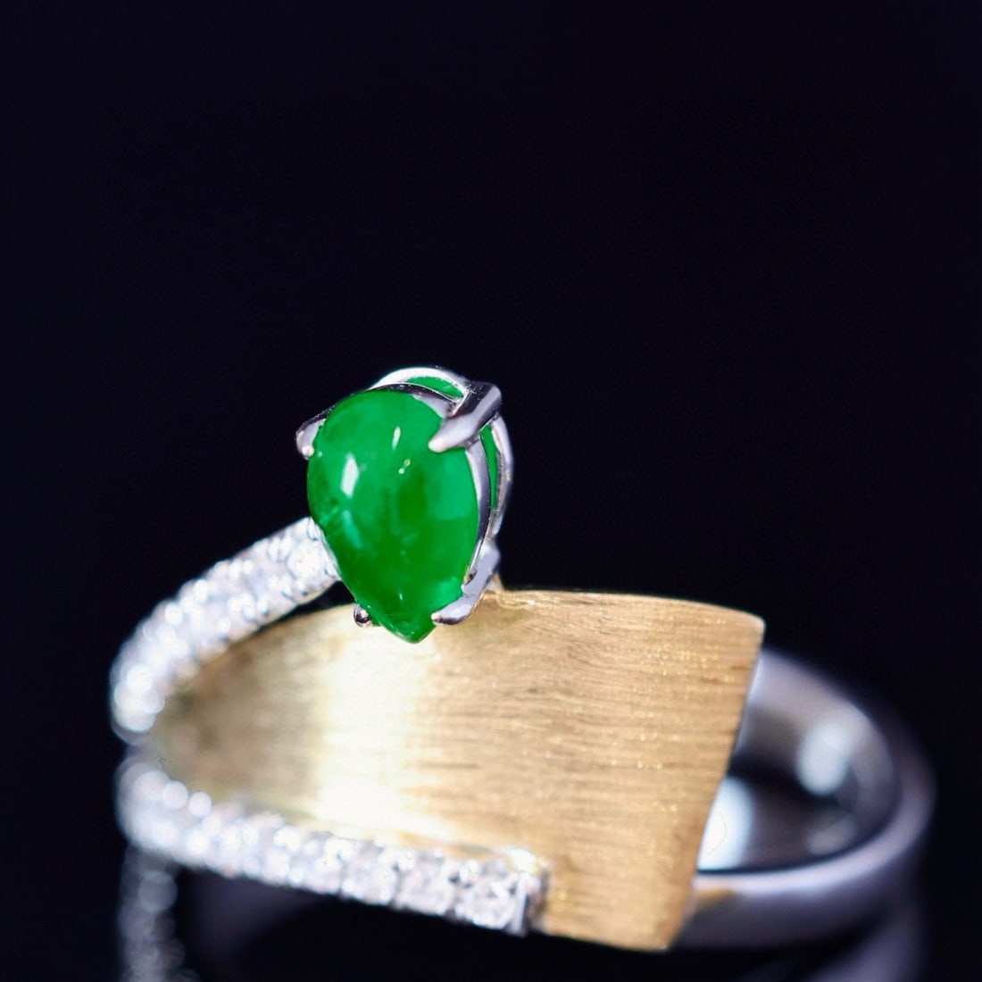 14k Gold 0.69 Ctw Vivid Green Natural Emerald & Diamond Ring - 3