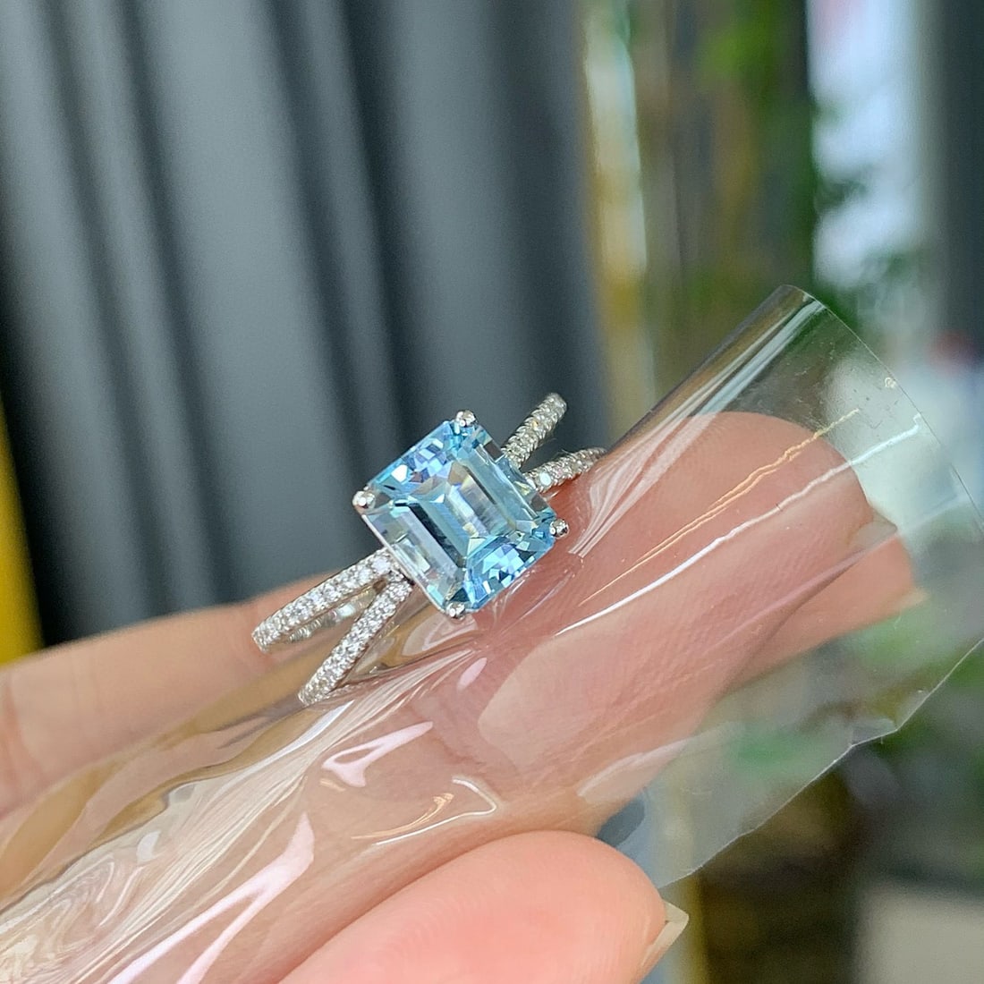14k Gold 1.93 Ctw Natural Aquamarine & Diamond Ring - 2