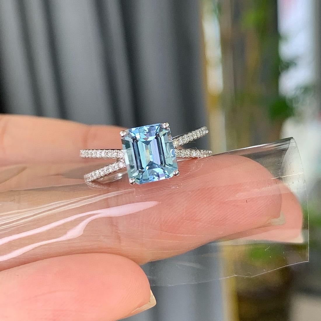 14k Gold 1.93 Ctw Natural Aquamarine & Diamond Ring - 6