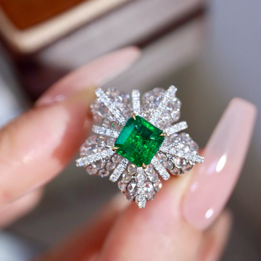 14k Gold 2.48 Ctw Vivid Green Natural Emerald & Diamond Ring: Ref:230996113 // gold content:14k gold // ring size:7. 25us // // main gemstone:emerald // shape:octagonal // carat weight:1. 25ct // color:vivid green // treatment:natural // // adjacent gemstone 2 :