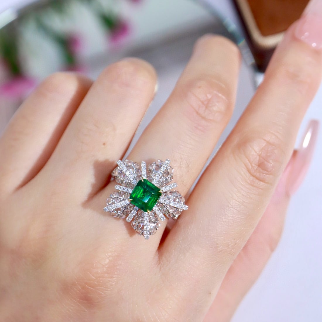 14k Gold 2.48 Ctw Vivid Green Natural Emerald & Diamond Ring - 7