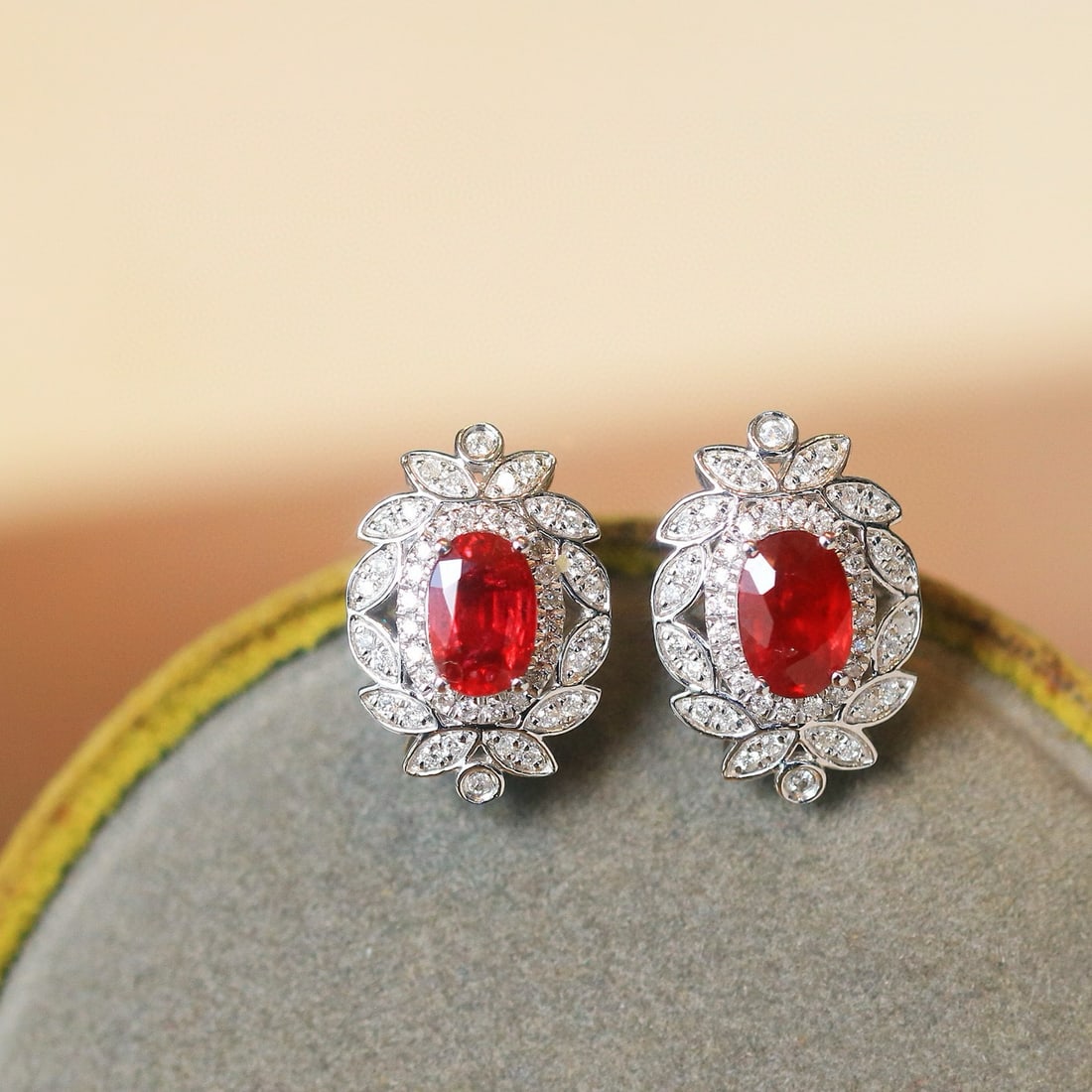 14k Gold 1.35 Ctw Natural Ruby & Diamond Earrings: Ref:230996118 // gold content:14k gold // main gemstone:ruby // shape:oval // carat weight:1. 05ct // color:pigeonblood red // treatment:natural // // adjacent gemstone 2 : diamond // shape:round //