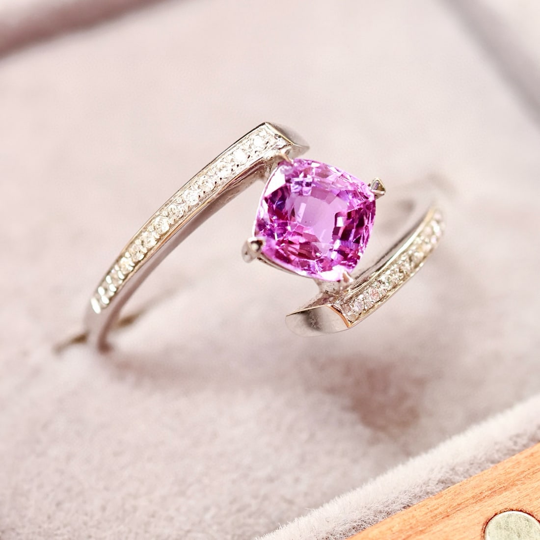 14k Gold 1.13 Ctw Natural Sapphire & Diamond Ring: Ref:230996122 // gold content:14k gold // ring size:7. 25us // // main gemstone:sapphire // shape:cushion // carat weight:1. 1ct // color:purple // treatment:natural // // adjacent gemstone 2 : diamon