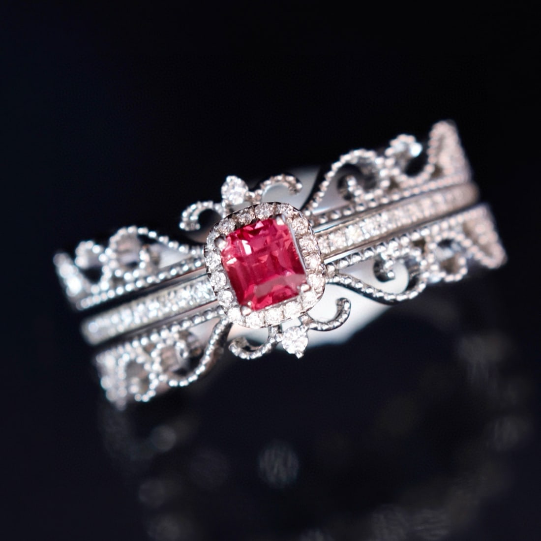 14k Gold 0.51 Ctw Natural Padparadscha Sapphire & Diamond Ring: Ref:230996128 // gold content:14k gold // ring size:7. 25us // // main gemstone:padparadscha sapphire // shape:octagonal // carat weight:0. 32ct // color:orangish pink // treatment:natural // // adjac