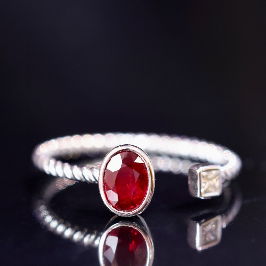 14k Gold 0.52 Ctw Natural Ruby & Diamond Ring - 4