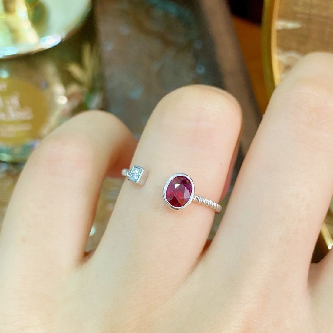 14k Gold 0.52 Ctw Natural Ruby & Diamond Ring - 5