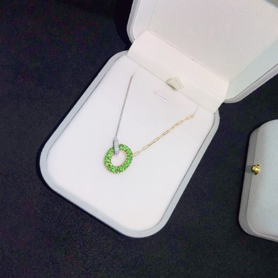 14k Gold 1.72 Ctw Natural Tsavorite & Diamond Necklace - 2
