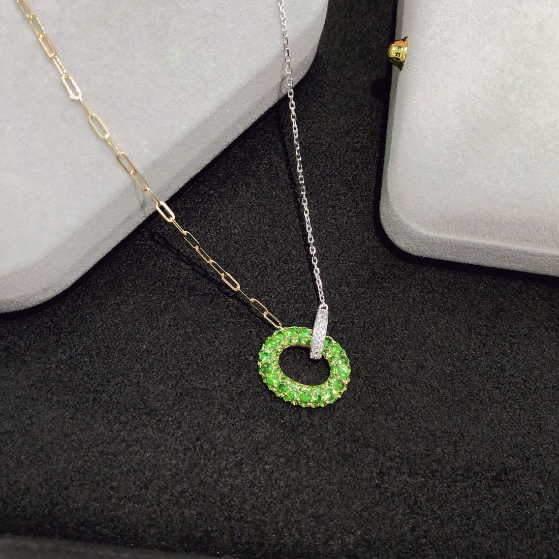 14k Gold 1.72 Ctw Natural Tsavorite & Diamond Necklace - 4