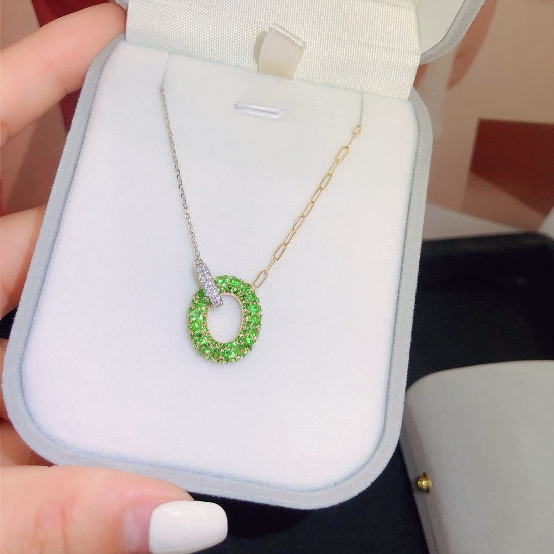 14k Gold 1.72 Ctw Natural Tsavorite & Diamond Necklace - 6