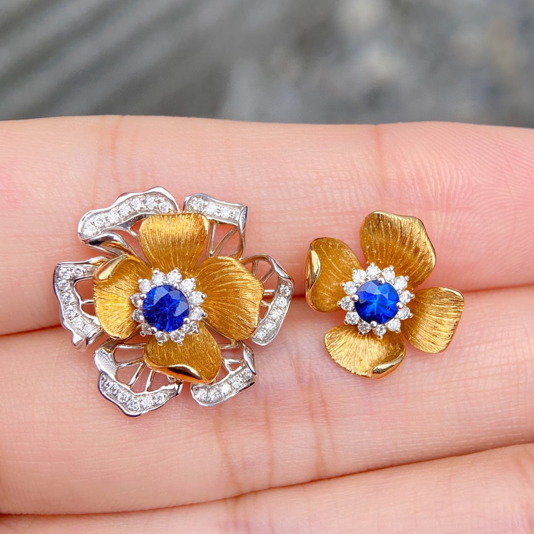 14k Gold 0.69 Ctw Natural Sapphire & Diamond Earrings - 2