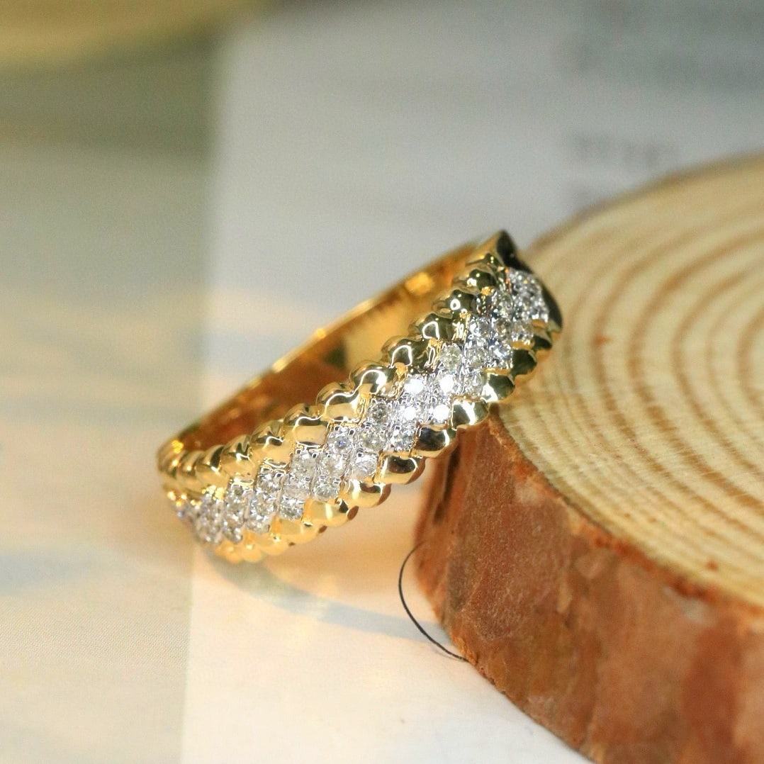 14k Gold 0.3 Ct Natural H Diamond Ring: Ref:230996160 // gold content:14k gold // ring size:7. 25us // // main gemstone:diamond // shape:round // carat weight:0. 3ct // clarity grade:vs-si // color:h // treatment:natural // cut grade:g //