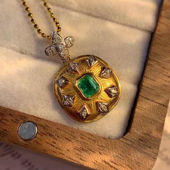 14k Gold 0.5 Ct Vivid Green Natural Emerald & Diamond Pendant( Without Chain ) - 3