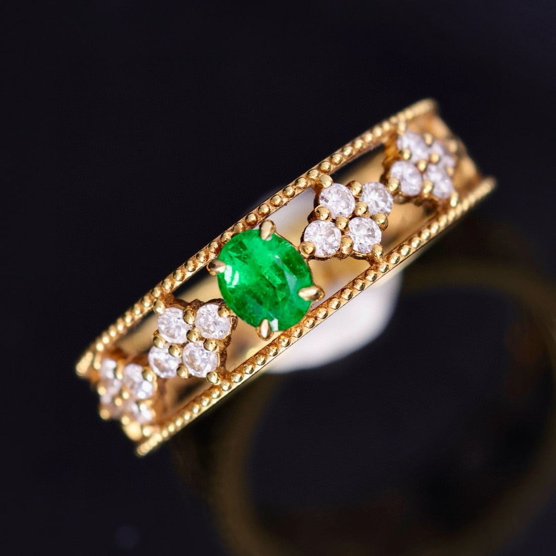 14k Gold 0.71 Ctw Vivid Green Natural Emerald & Diamond Ring - 2